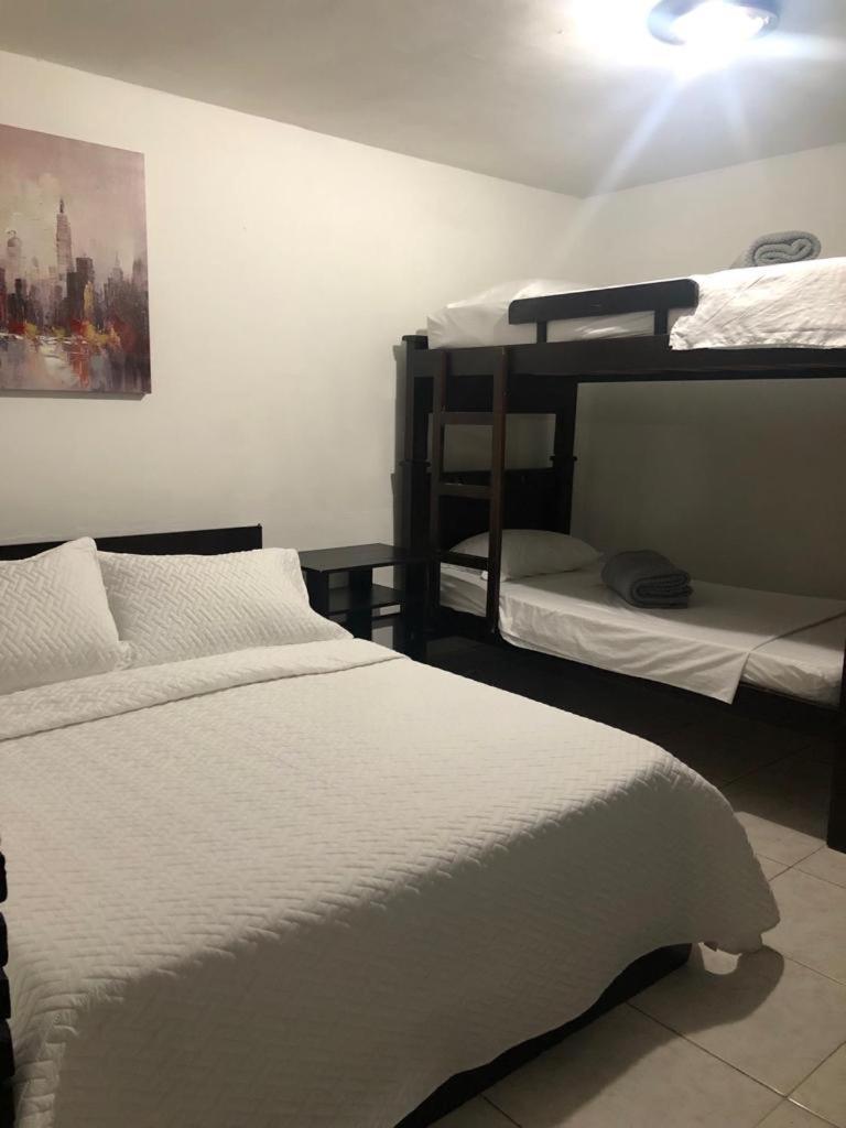 New Memphis Hostal Medellin Exterior photo